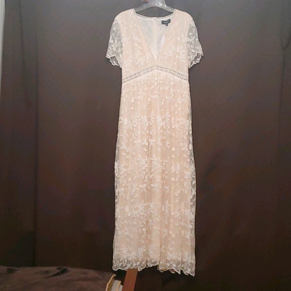 Vici Ever Thine Ever Mine Lace Maxi Dress